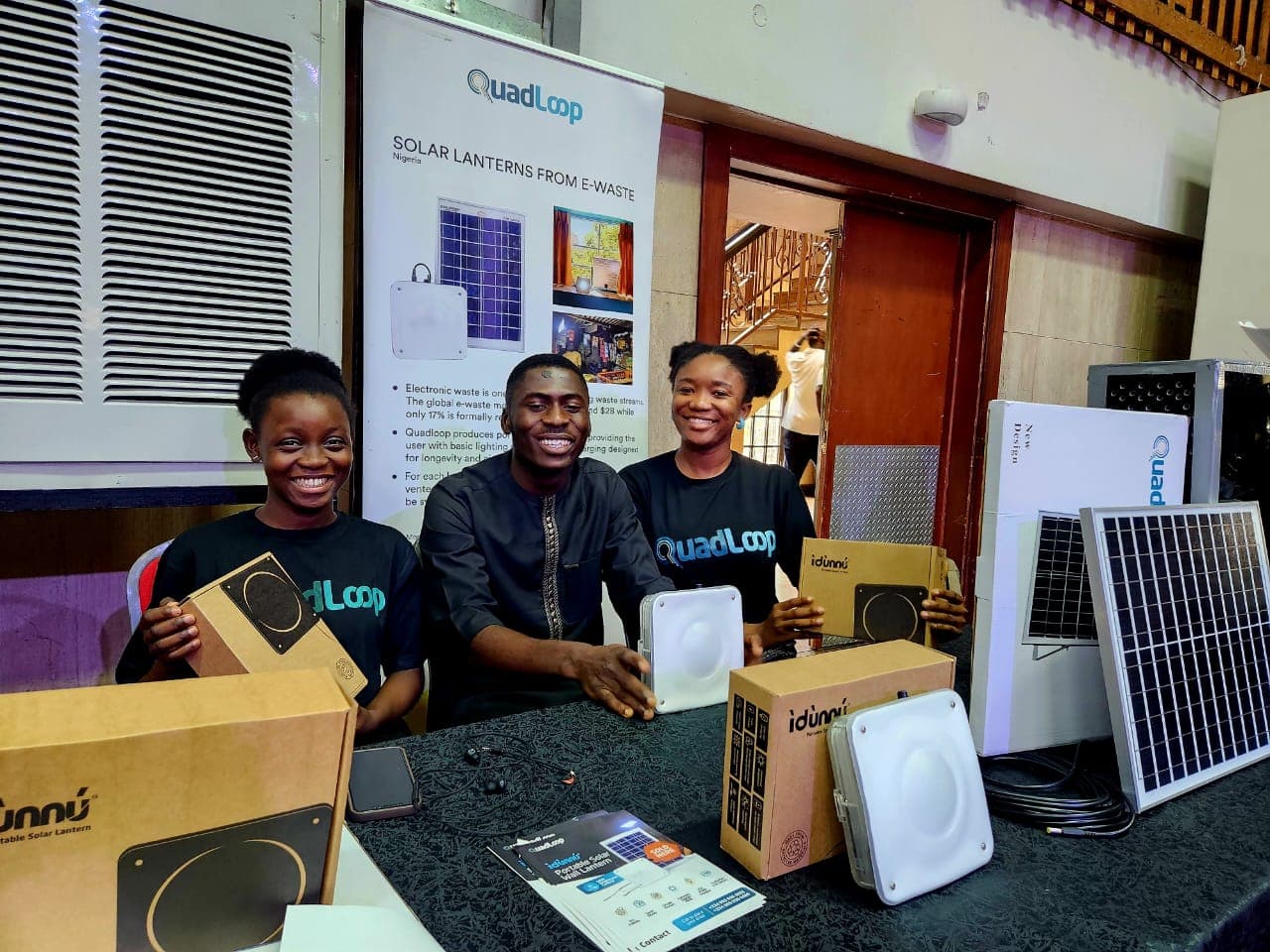 Quadloop team presenting their products